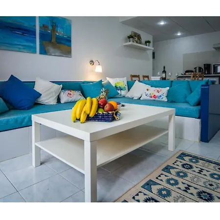 The Blue Deer Of Rhodes Apartment *